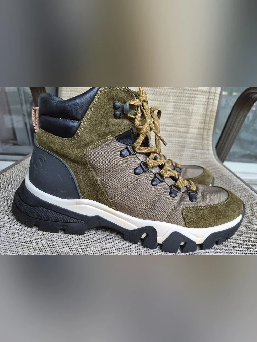 BOSS Hugo Boss Men's Chester Suede Hiking Boots Olive Green 43 / US 12